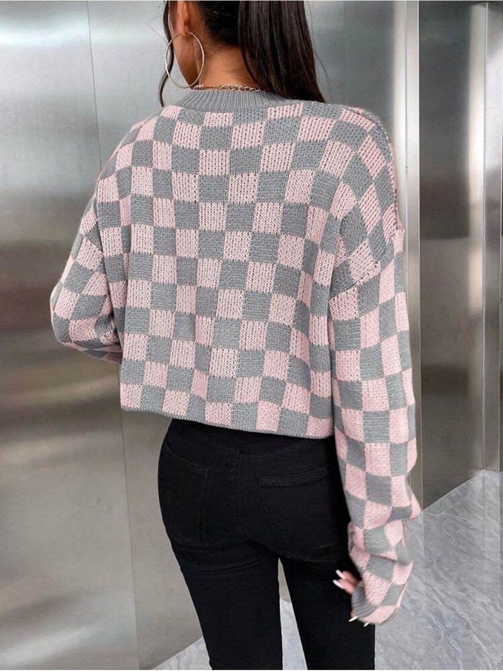 Women’s Checkered Cropped Crewneck Sweater in Pink and Gray Size M - Picture 3 of 6